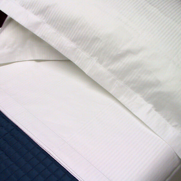 Jacquard inflated pillowcases with cording and 3 flyers 60x90 cm