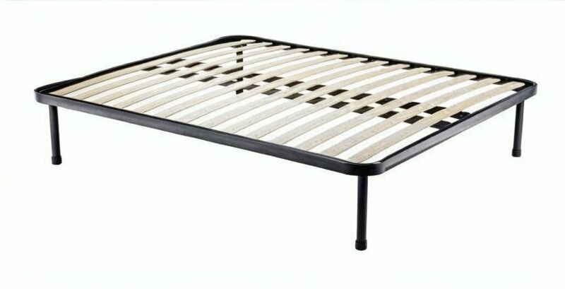 Curved bed base with 14 slats