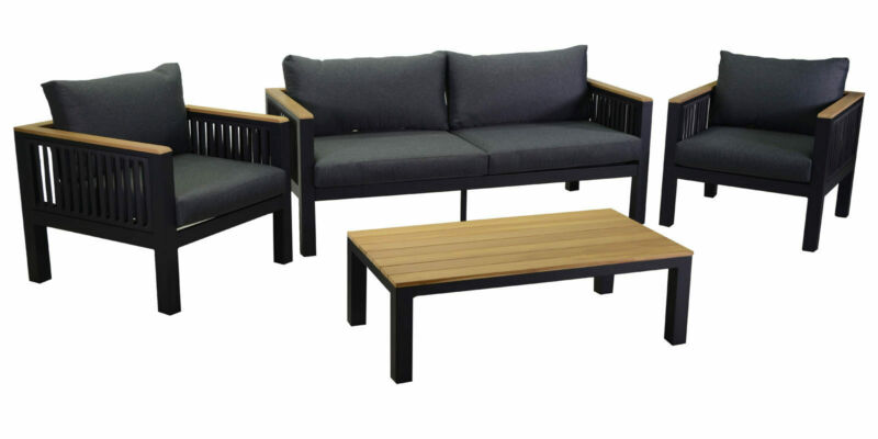 Salotto imbottito composto da divano 2 posti con 2 poltrone in alluminio con braccioli con riporti in teak e tavolino rettangolare con piano in teak